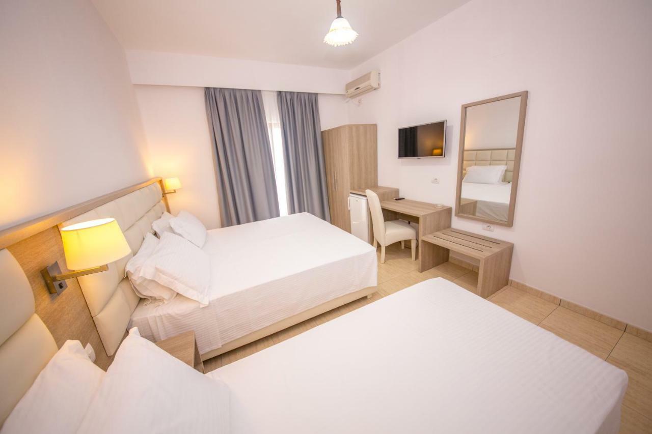 Hotel Alina Sarandë Exterior foto